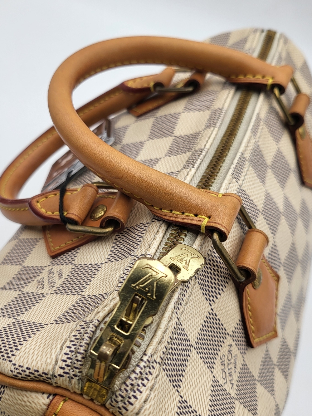 LOUIS VUITTON Damier Azur Speedy Bandouliere 25, Auth w/COA - Picture 9 of 16